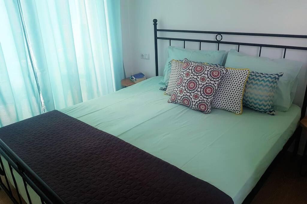 Apartamento 'Mint Fresh' Summer Studio In Batumi City Center Exterior foto